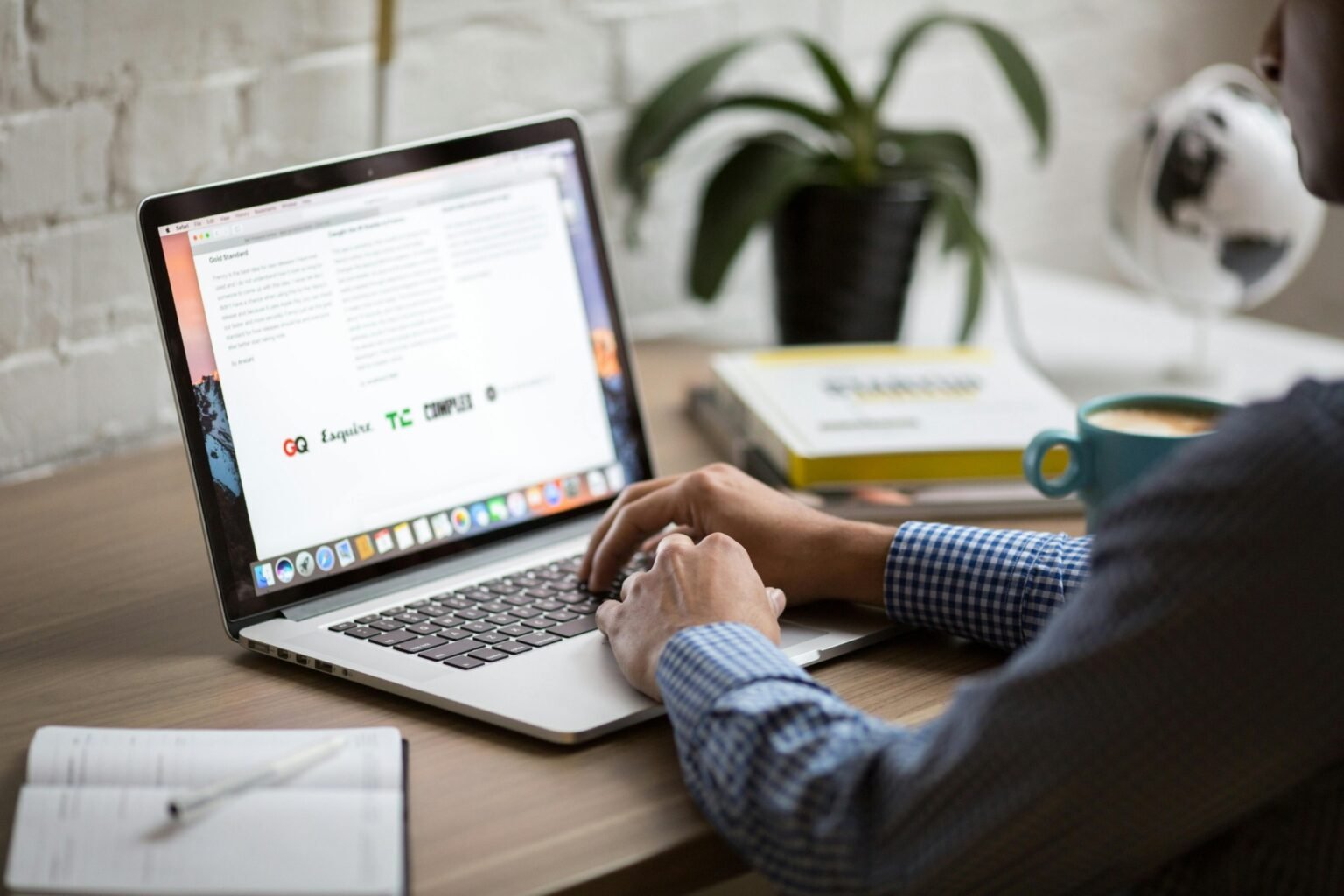 5 Cara Membuat Email Bisnis Gmail Profesional & Biaya Terlengkap