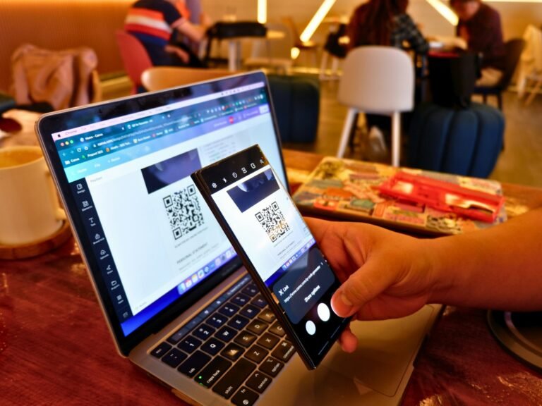 Terbongkar! Cara Memasang QRIS di Warung: Omzet Naik 30% & Bebas Potongan (TERBARU)