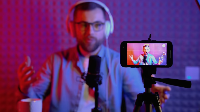 7 Alat Konten Kreator Pemula Murah Meriah yang Terbukti Ampuh Bikin Warung Viral